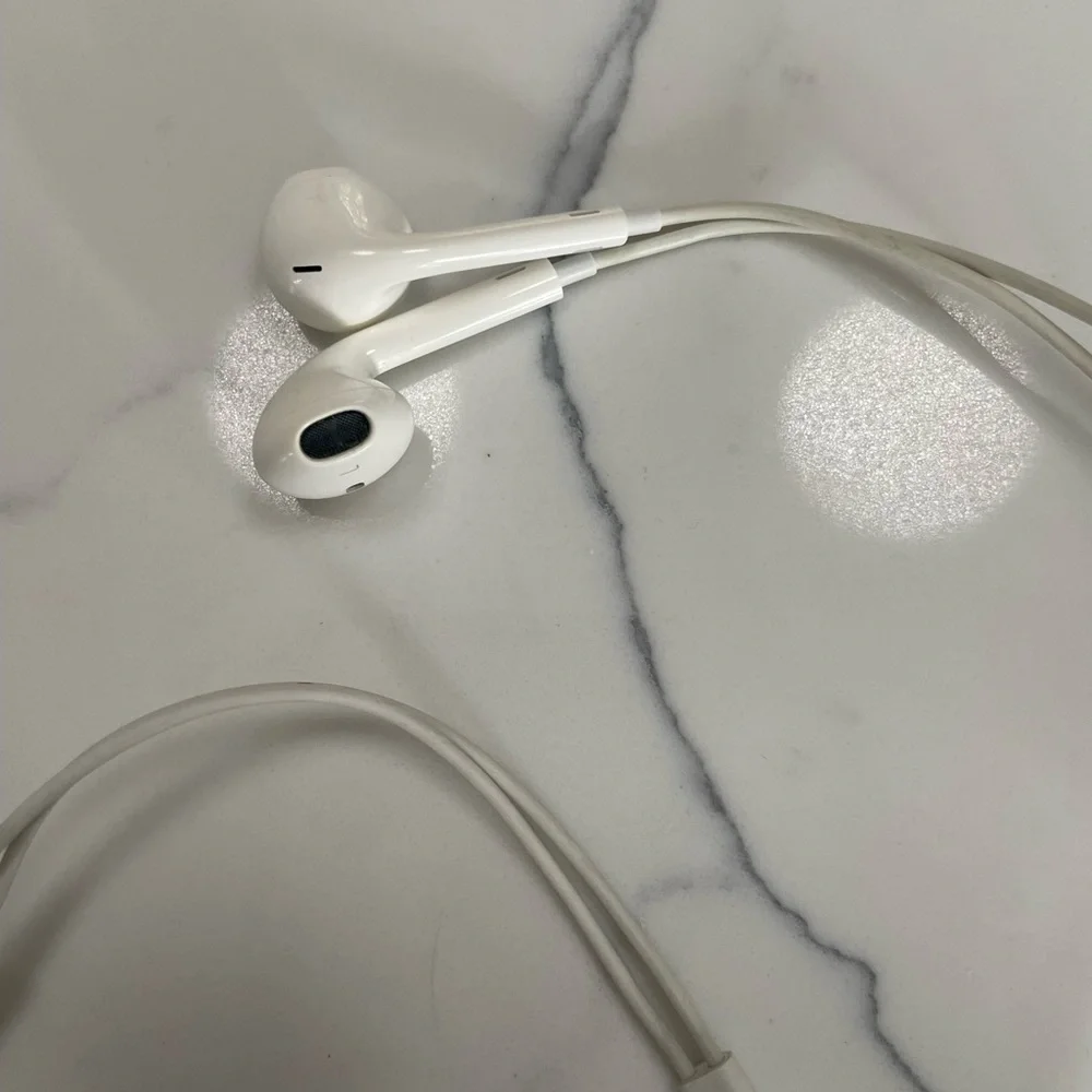 OG Apple EarPods